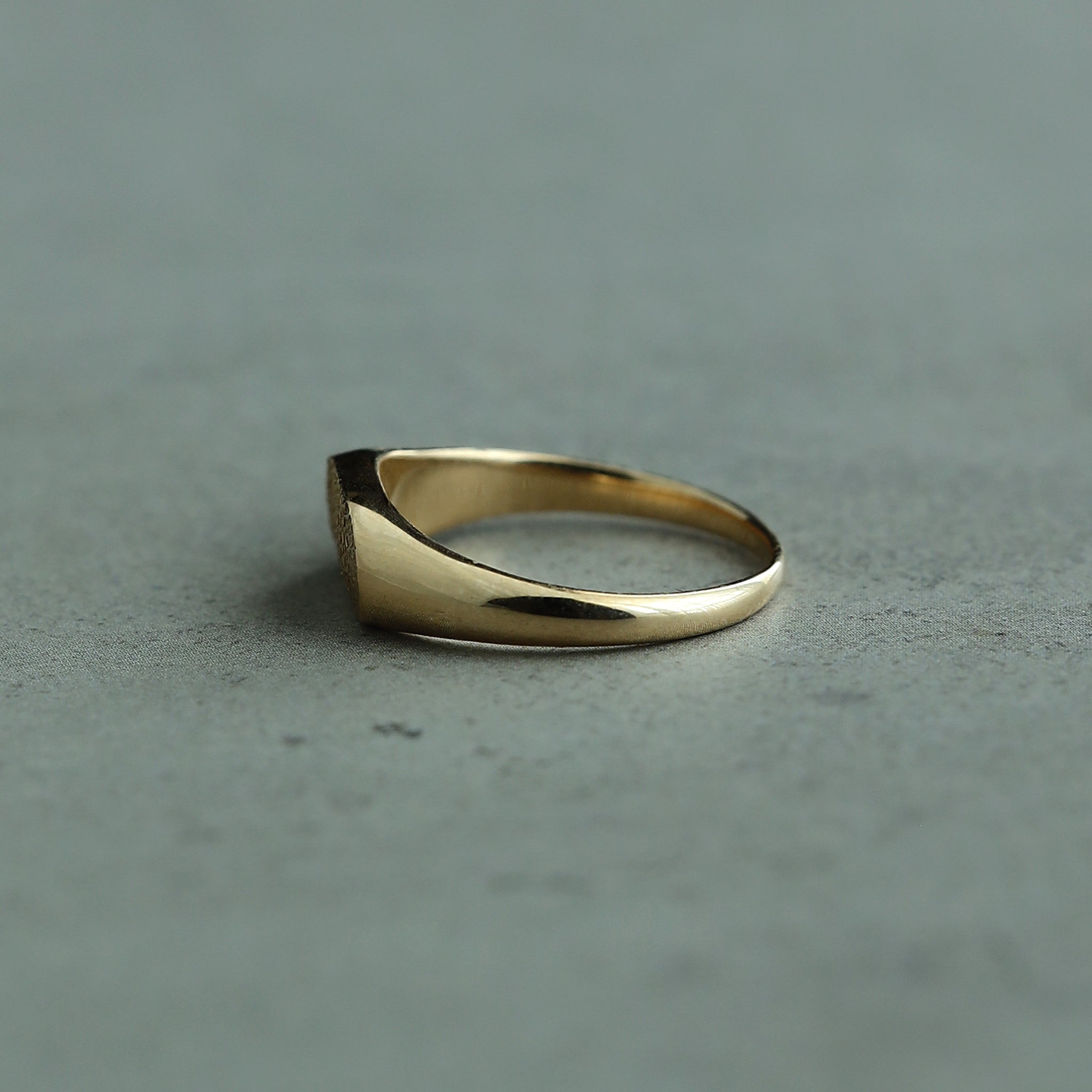 【K18YG】signet"RING"