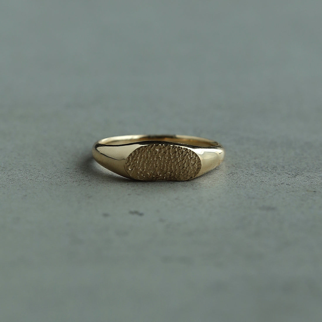 【K18YG】signet&quot;RING&quot;