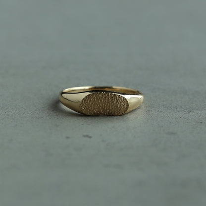 【K18YG】signet&quot;RING&quot;